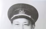 [ẢNH] Ảnh ấn tượng về Trung tướng Đồng Sỹ Nguyên dạn dày kinh nghiệm trên nhiều mặt trận